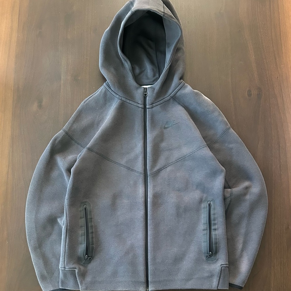 Nike tech fleece Windrunner Black Full-Zip Hooded Sweatshirt with White Trim